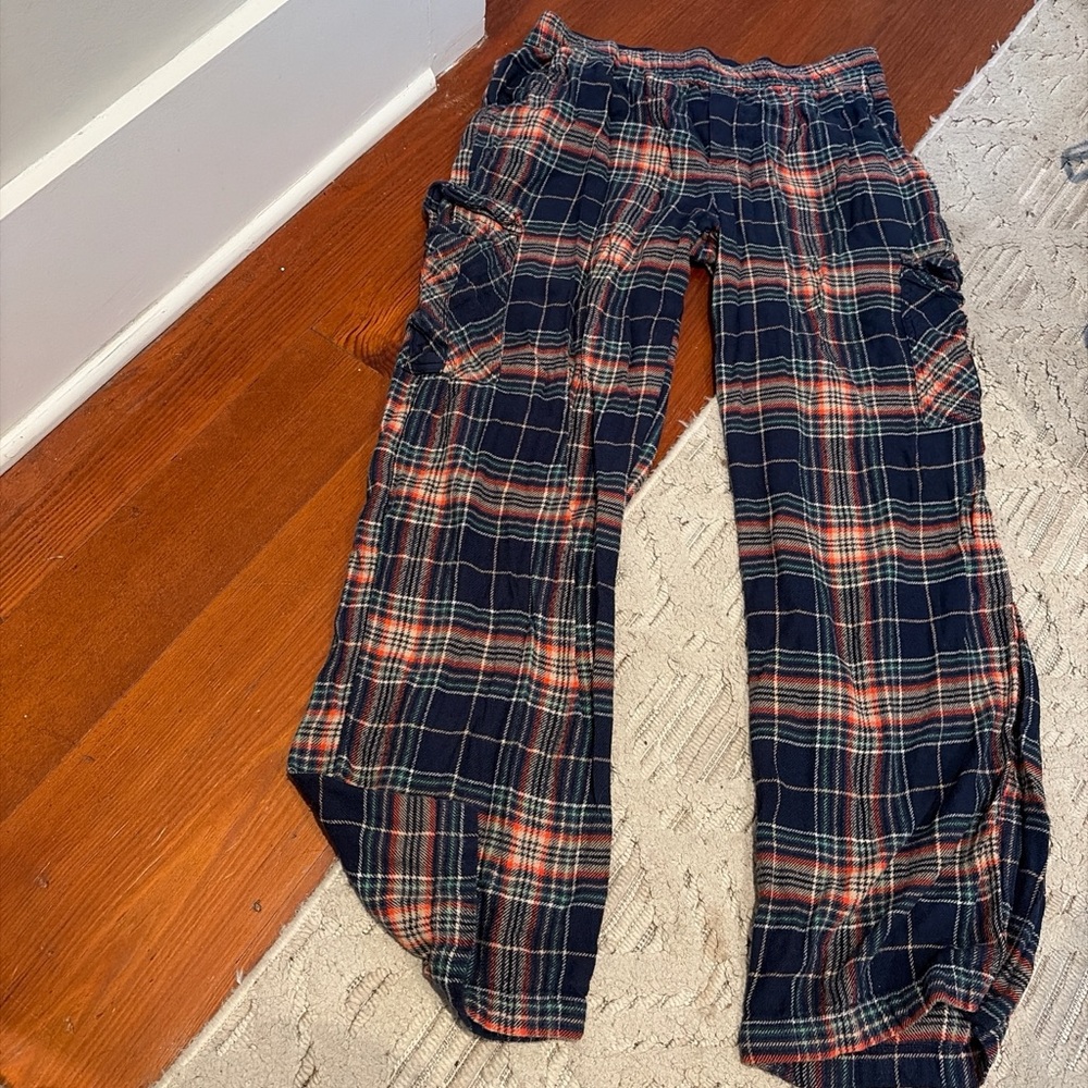 Aerie Navy and Red Plaid Lounge Pants
